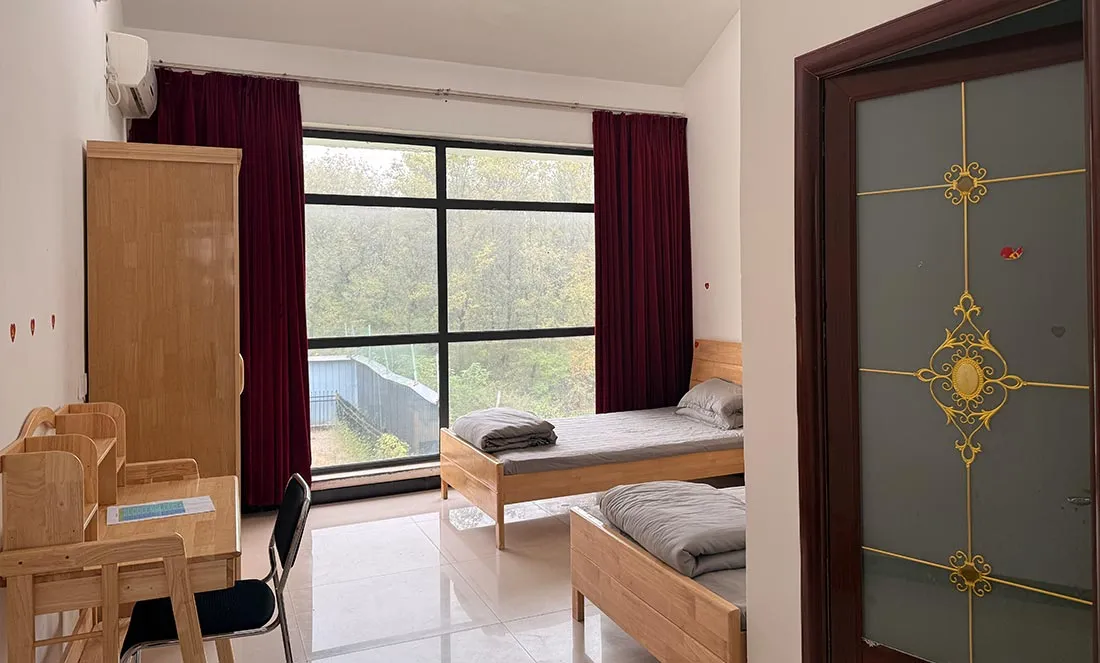 Double Room Double Room